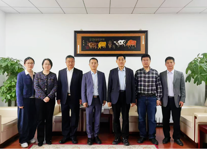中國農科院信息所與云飛科技攜手推進“科技副總”工作  共繪產學研合作新藍圖
